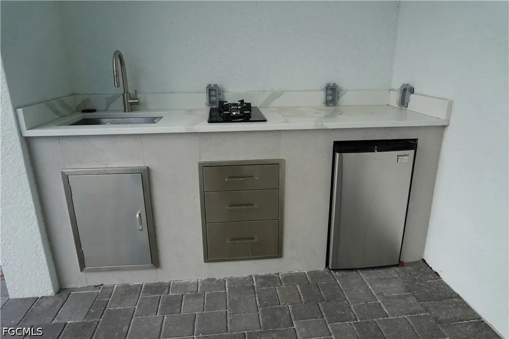 2523 SW 18th Avenue Cape Coral FL 33914