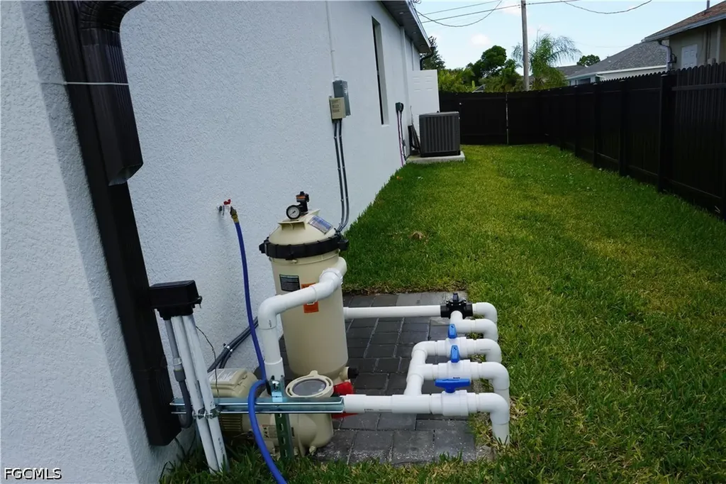2523 SW 18th Avenue Cape Coral FL 33914