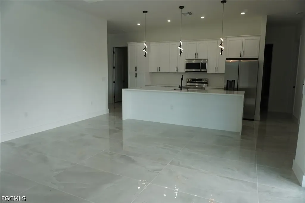 2523 SW 18th Avenue Cape Coral FL 33914
