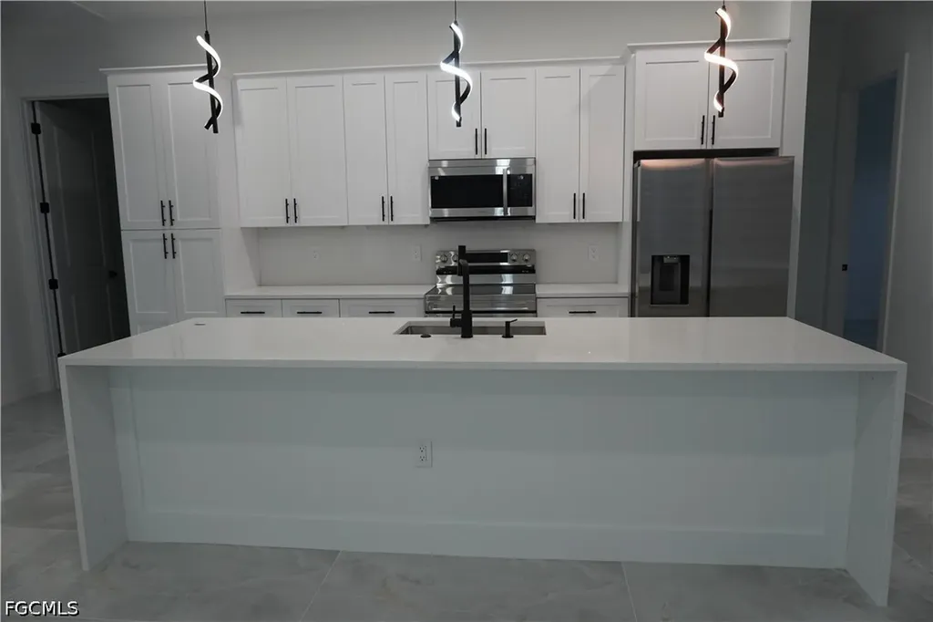 2523 SW 18th Avenue Cape Coral FL 33914