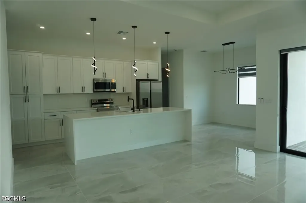 2523 SW 18th Avenue Cape Coral FL 33914