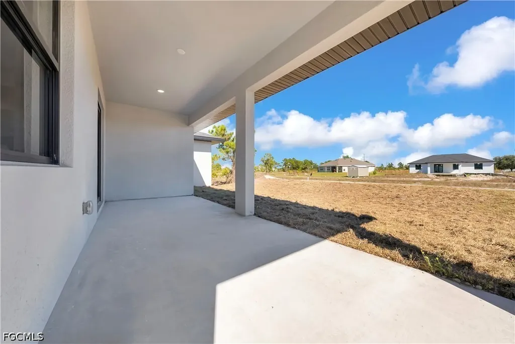 2817 5th Street SW Lehigh Acres FL 33976
