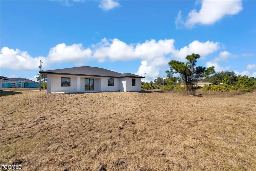 2817 5th Street SW Lehigh Acres FL 33976