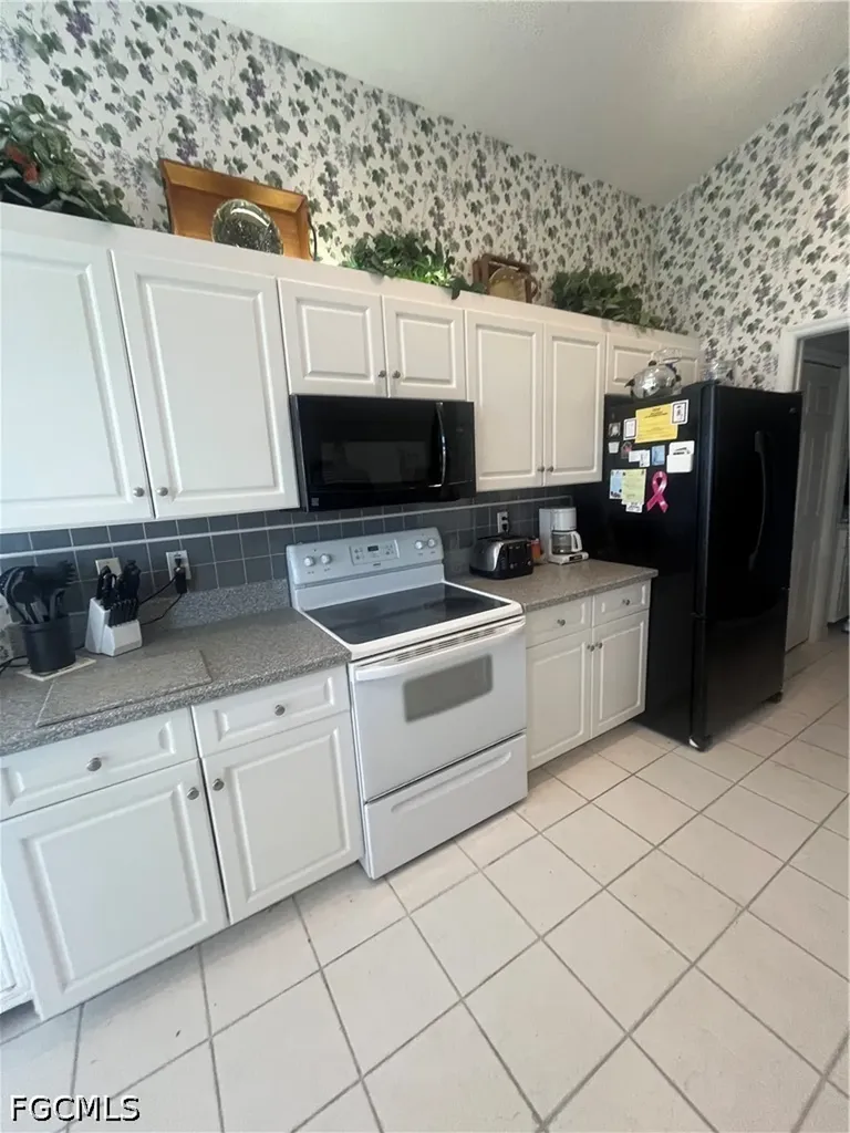 3605 Sabal Springs Boulevard North Fort Myers FL 33917