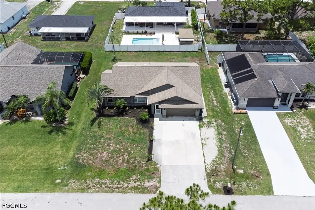 18542 Wisteria Road Fort Myers FL 33967