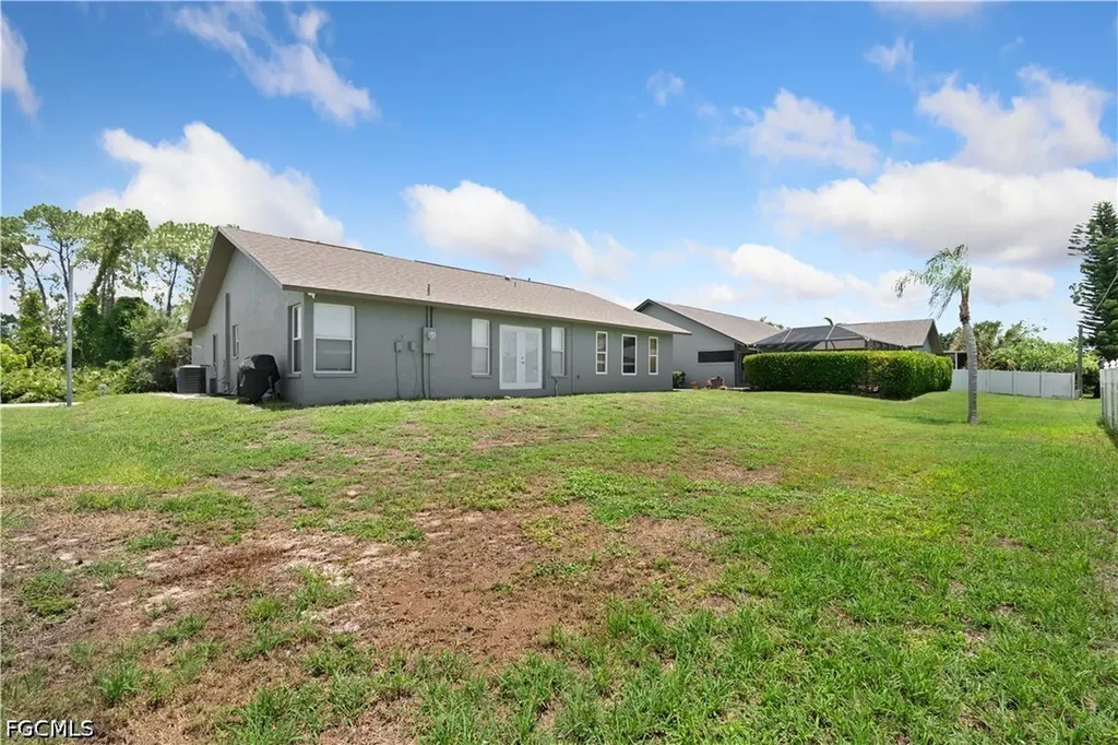 18542 Wisteria Road Fort Myers FL 33967