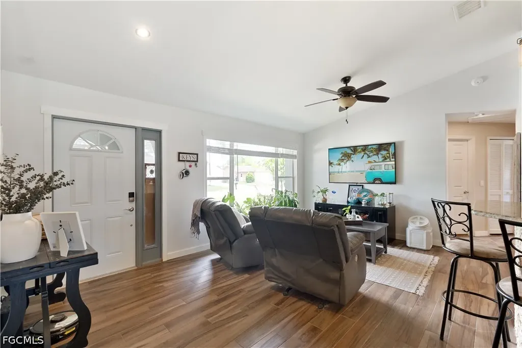 18542 Wisteria Road Fort Myers FL 33967