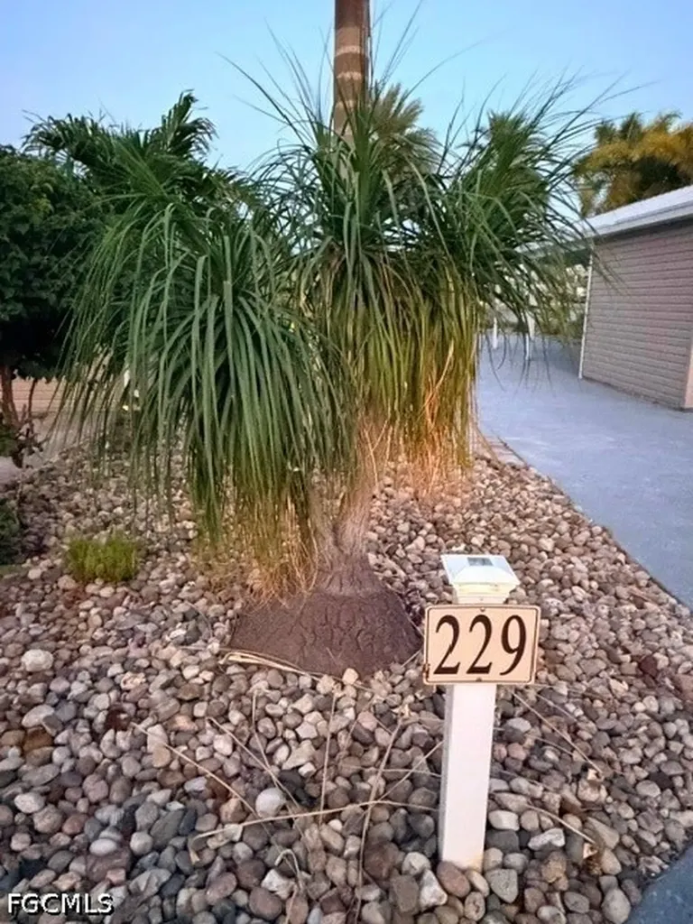 5193 Cypress Trail Resort Circle Fort Myers FL 33905
