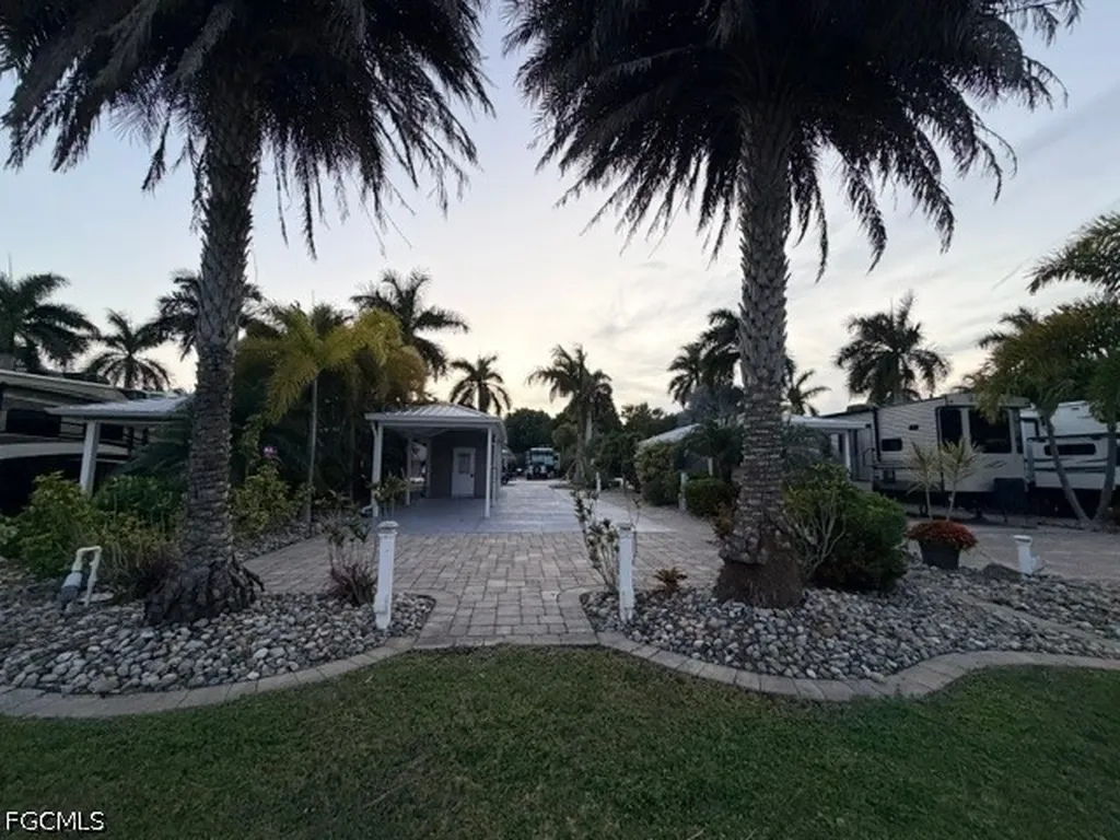 5193 Cypress Trail Resort Circle Fort Myers FL 33905