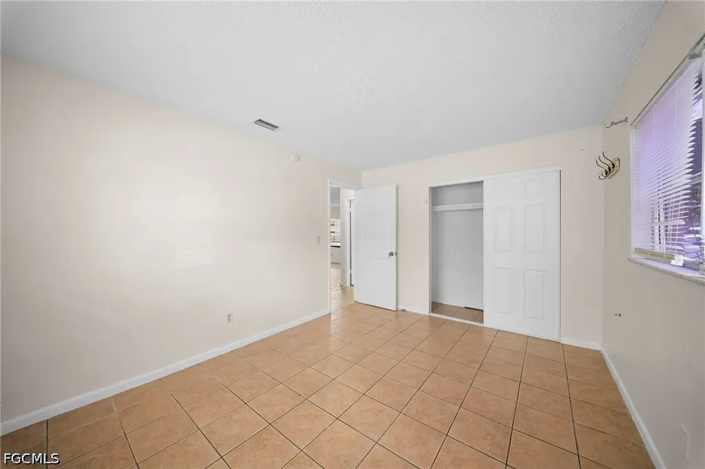 5553 5th Avenue Fort Myers FL 33907