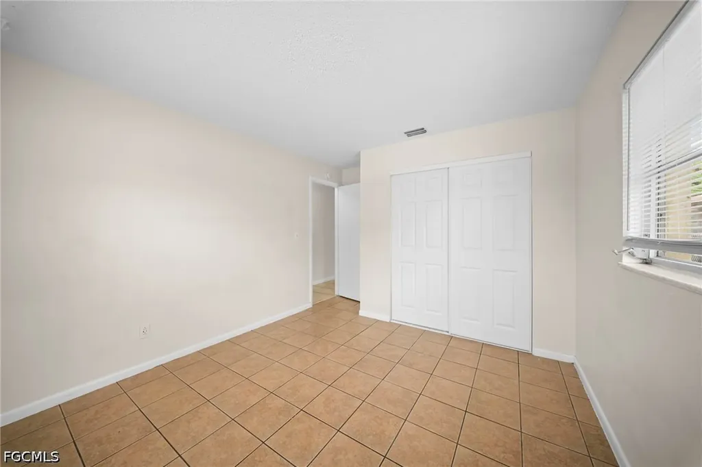 5553 5th Avenue Fort Myers FL 33907