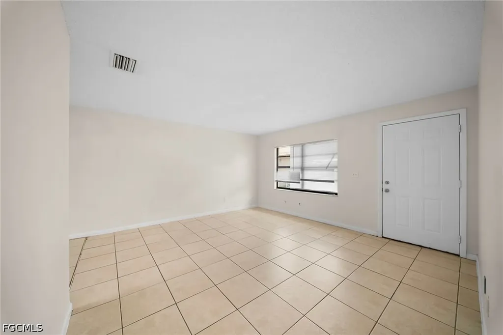 5553 5th Avenue Fort Myers FL 33907