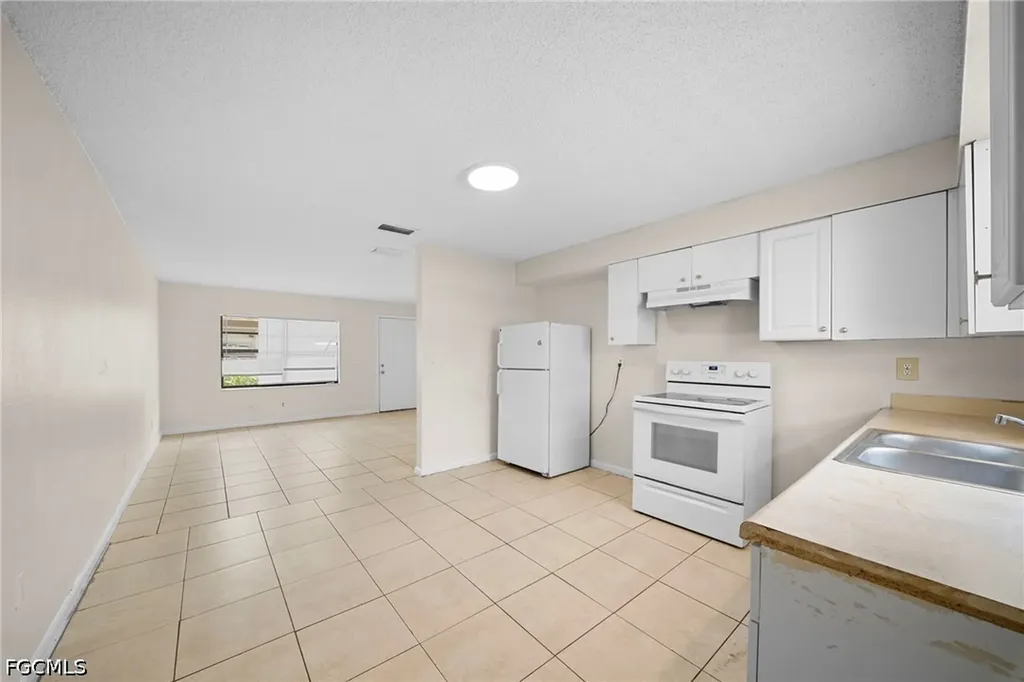 5553 5th Avenue Fort Myers FL 33907