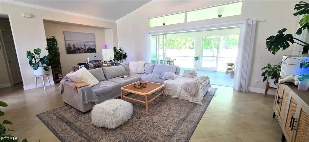 5231 SW 27th Place Cape Coral FL 33914