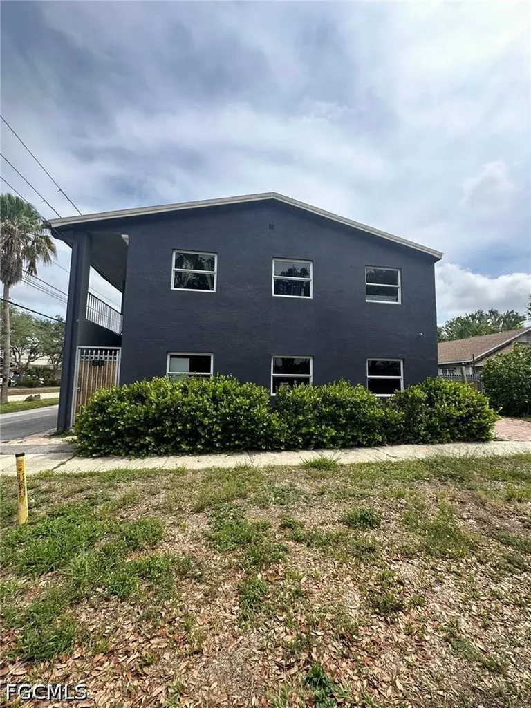 2251 Grand Avenue Fort Myers FL 33901