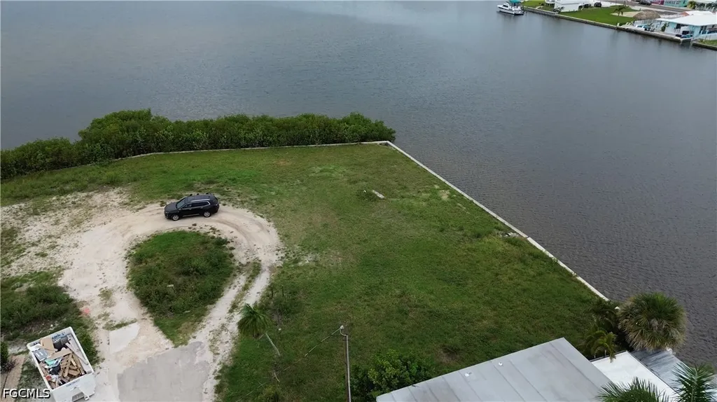 2638 Second Street Matlacha FL 33993