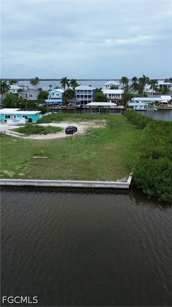 2638 Second Street Matlacha FL 33993