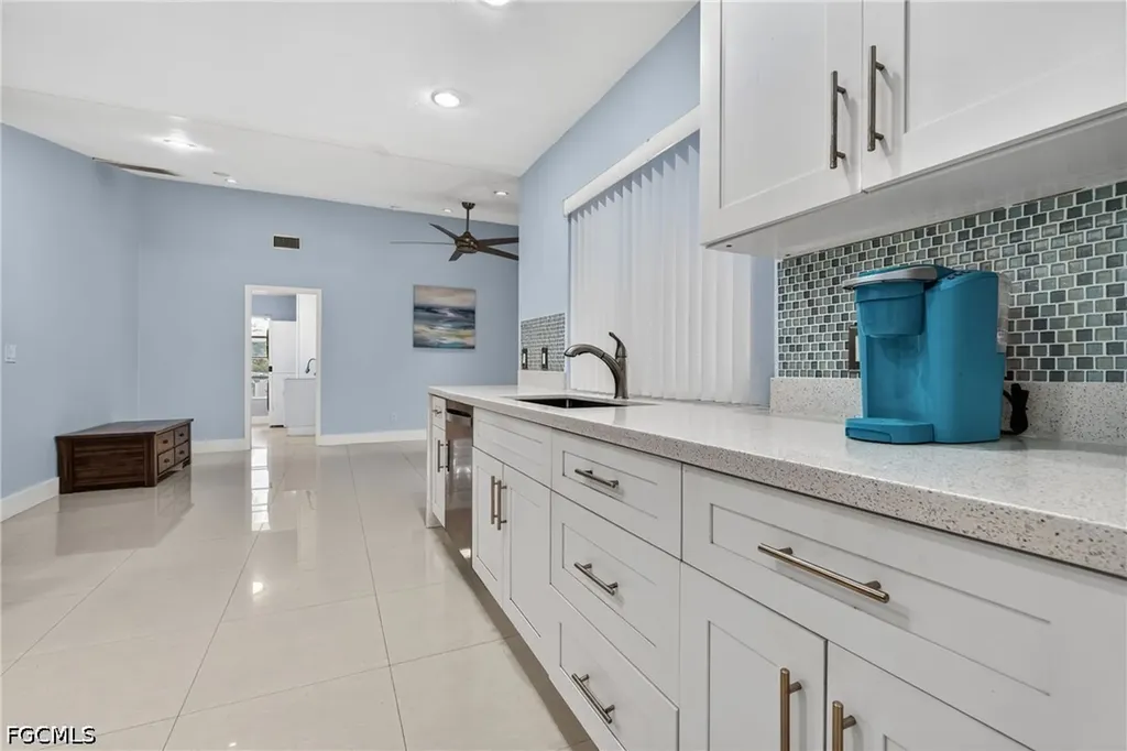 4129 Country Club Boulevard Cape Coral FL 33904