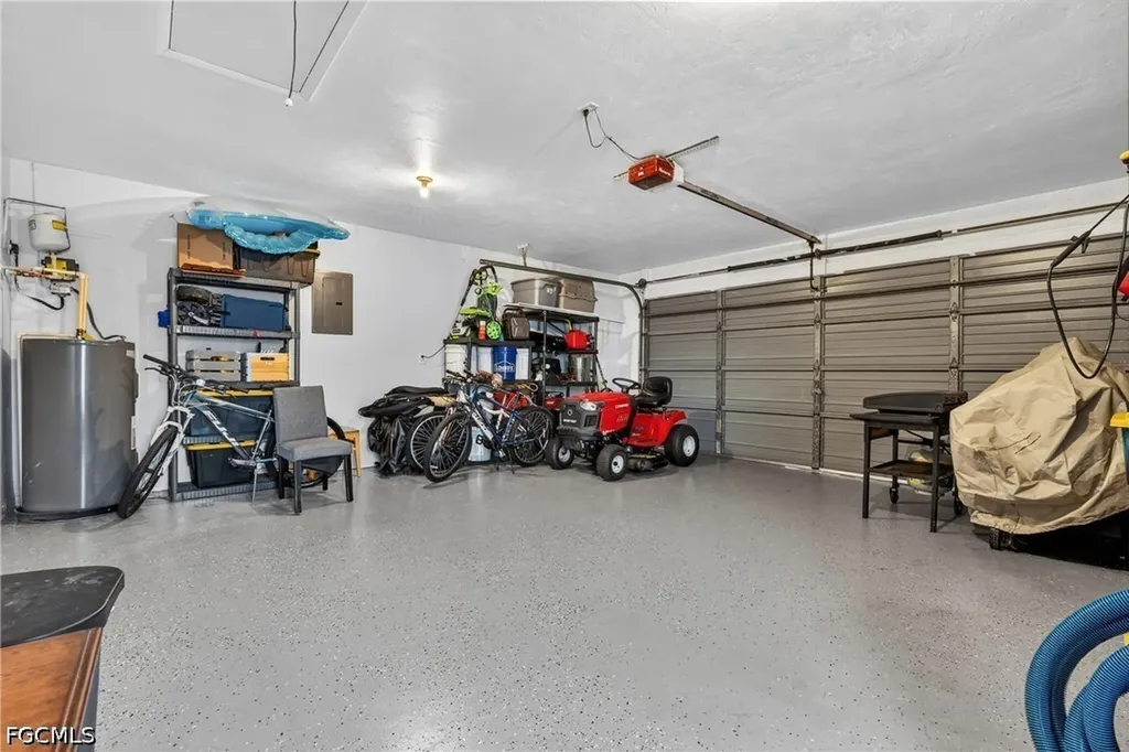 4129 Country Club Boulevard Cape Coral FL 33904
