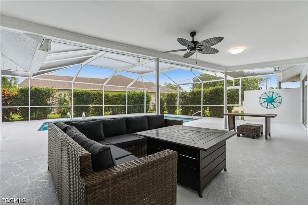 4129 Country Club Boulevard Cape Coral FL 33904