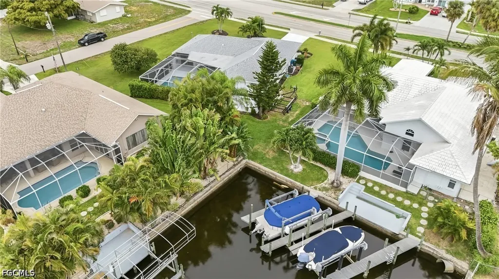 4129 Country Club Boulevard Cape Coral FL 33904
