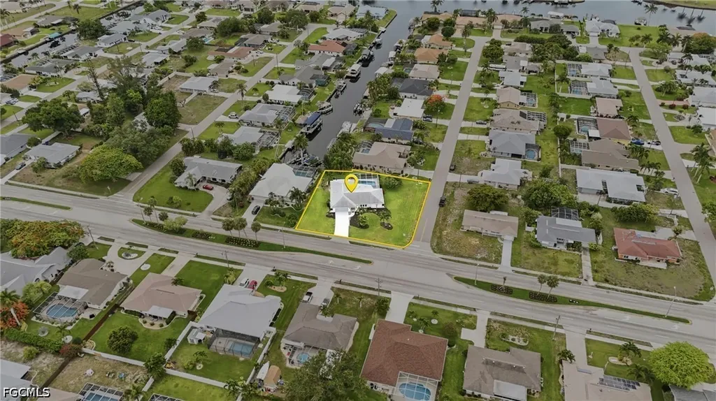 4129 Country Club Boulevard Cape Coral FL 33904