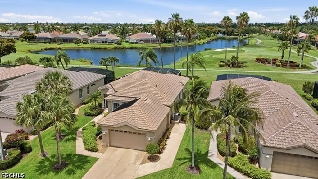 9225 Garden Pointe Fort Myers FL 33908