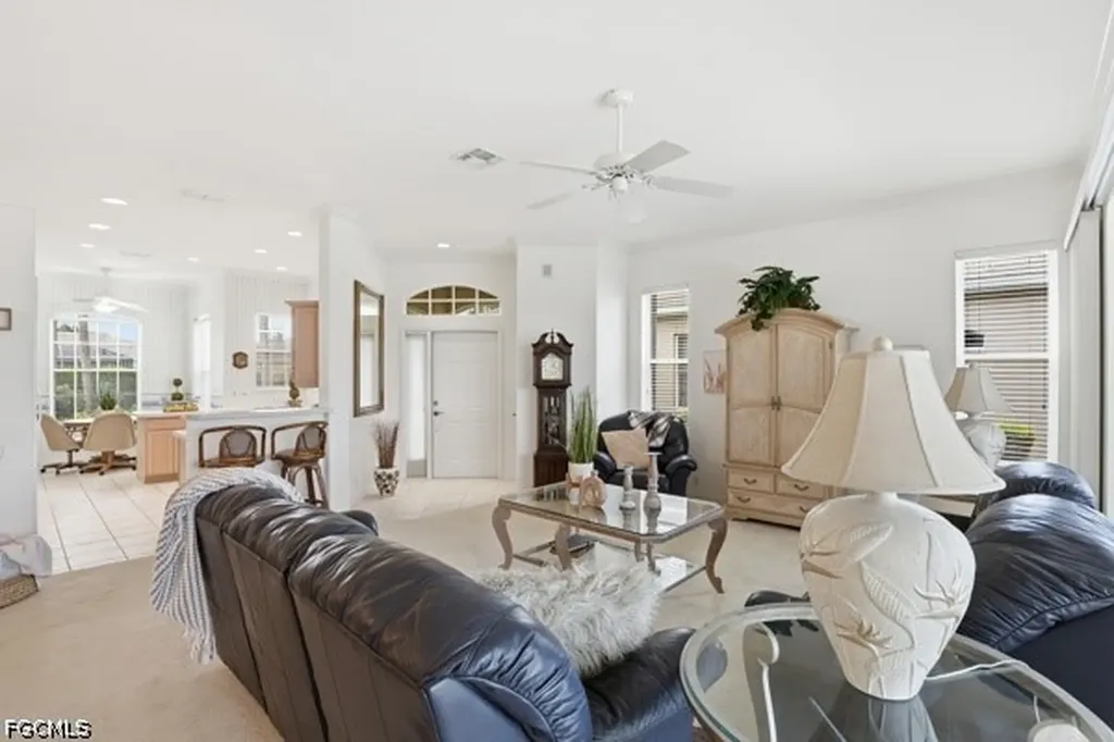 9225 Garden Pointe Fort Myers FL 33908