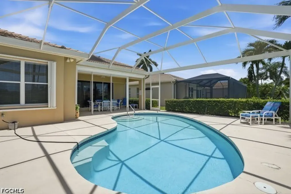 9225 Garden Pointe Fort Myers FL 33908