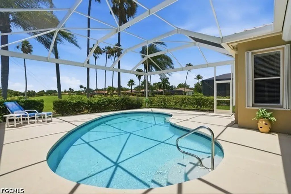 9225 Garden Pointe Fort Myers FL 33908