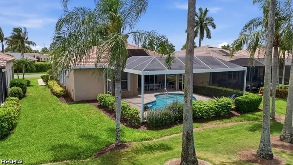 9225 Garden Pointe Fort Myers FL 33908
