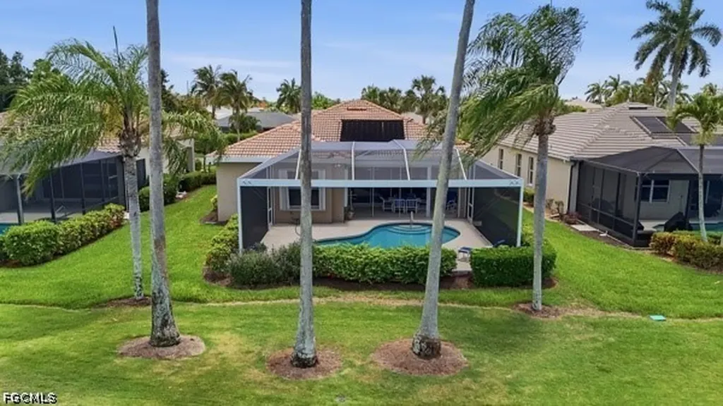 9225 Garden Pointe Fort Myers FL 33908