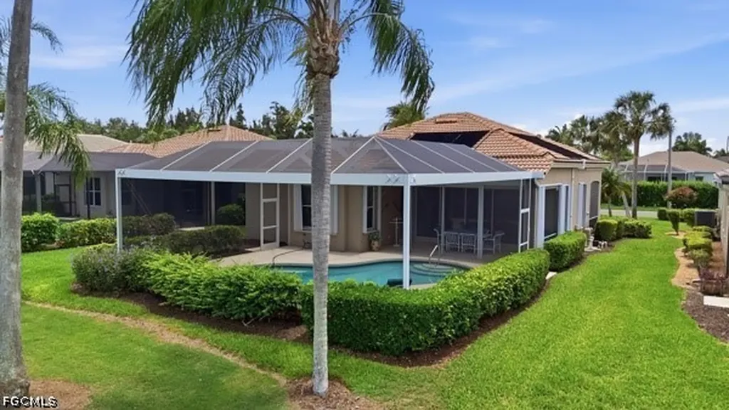 9225 Garden Pointe Fort Myers FL 33908