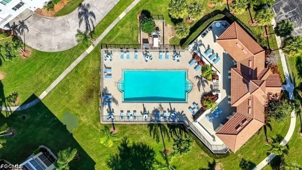 9225 Garden Pointe Fort Myers FL 33908
