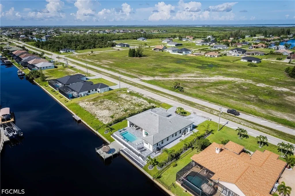 2109 Old Burnt Store Road N Cape Coral FL 33993