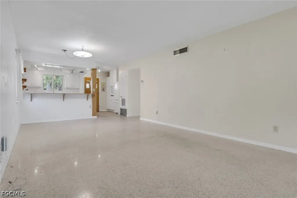 2212 E 6th Street Lehigh Acres FL 33936