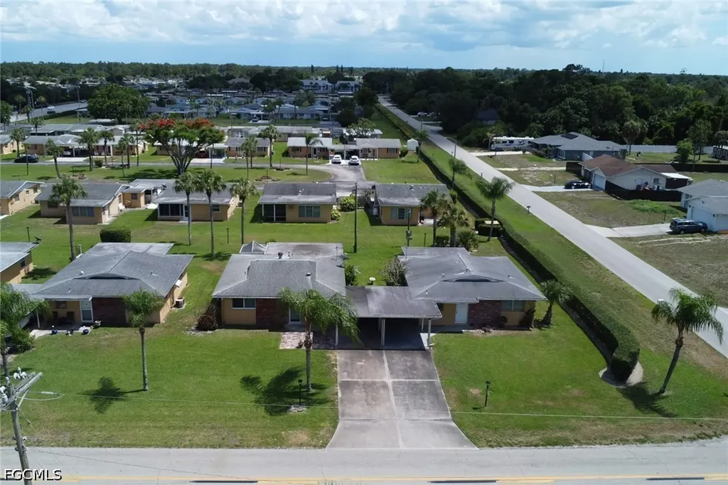 2212 E 6th Street Lehigh Acres FL 33936