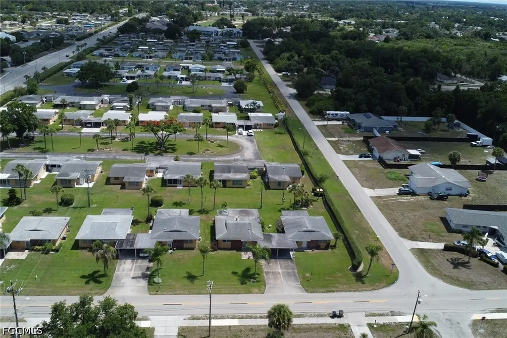2212 E 6th Street Lehigh Acres FL 33936