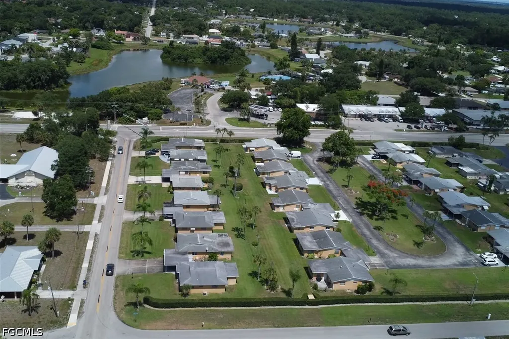 2212 E 6th Street Lehigh Acres FL 33936