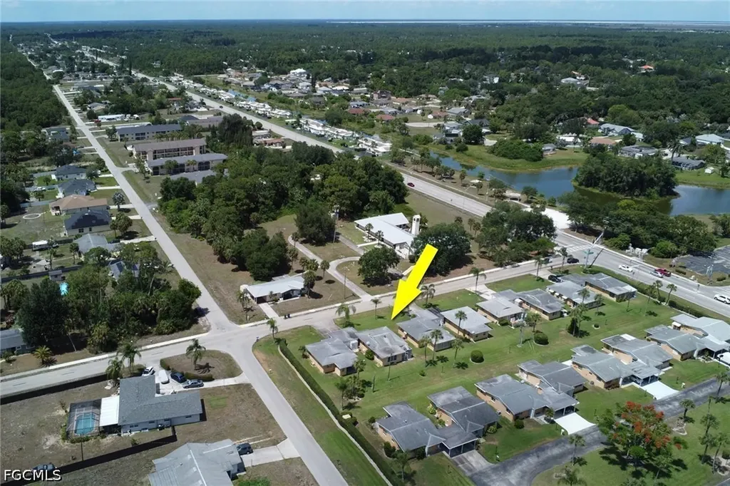 2212 E 6th Street Lehigh Acres FL 33936