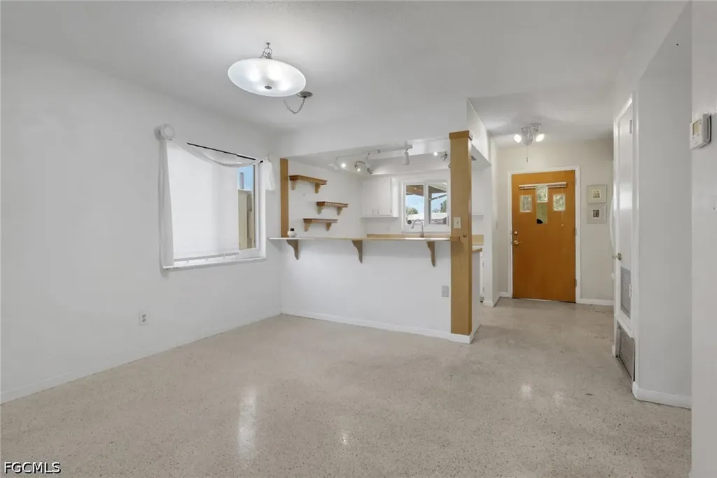 2212 E 6th Street Lehigh Acres FL 33936