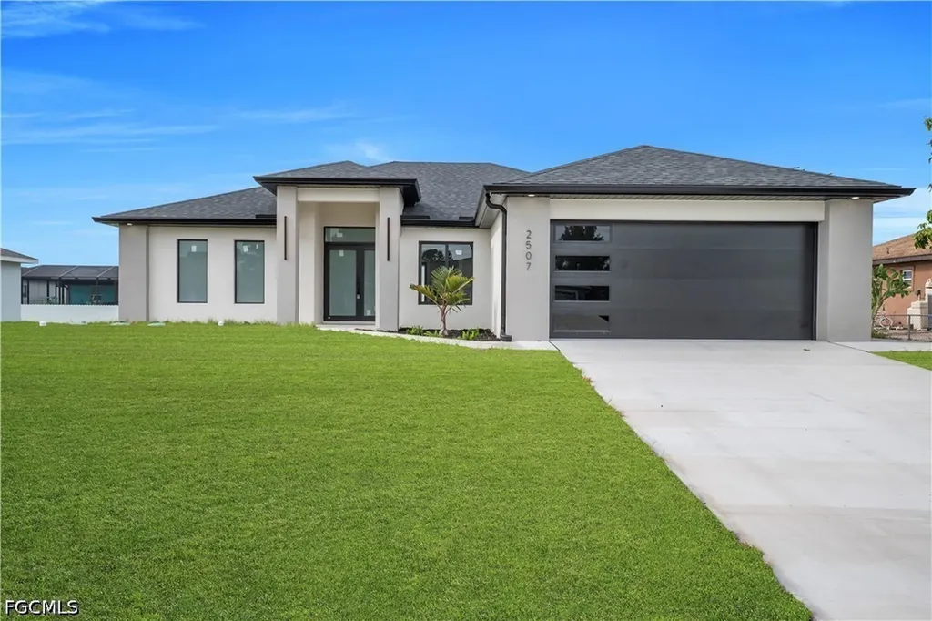 2507 39th Street SW Lehigh Acres FL 33976