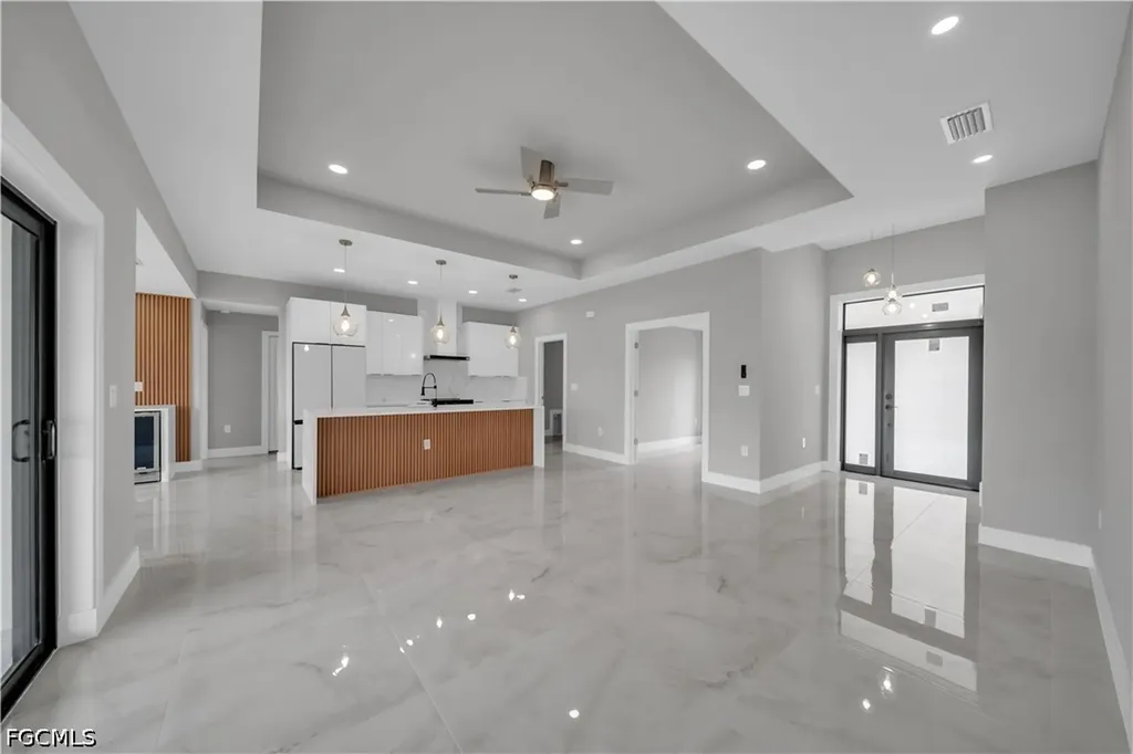 2507 39th Street SW Lehigh Acres FL 33976
