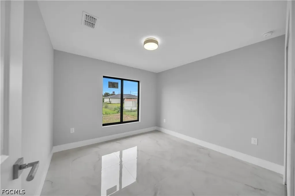 2507 39th Street SW Lehigh Acres FL 33976