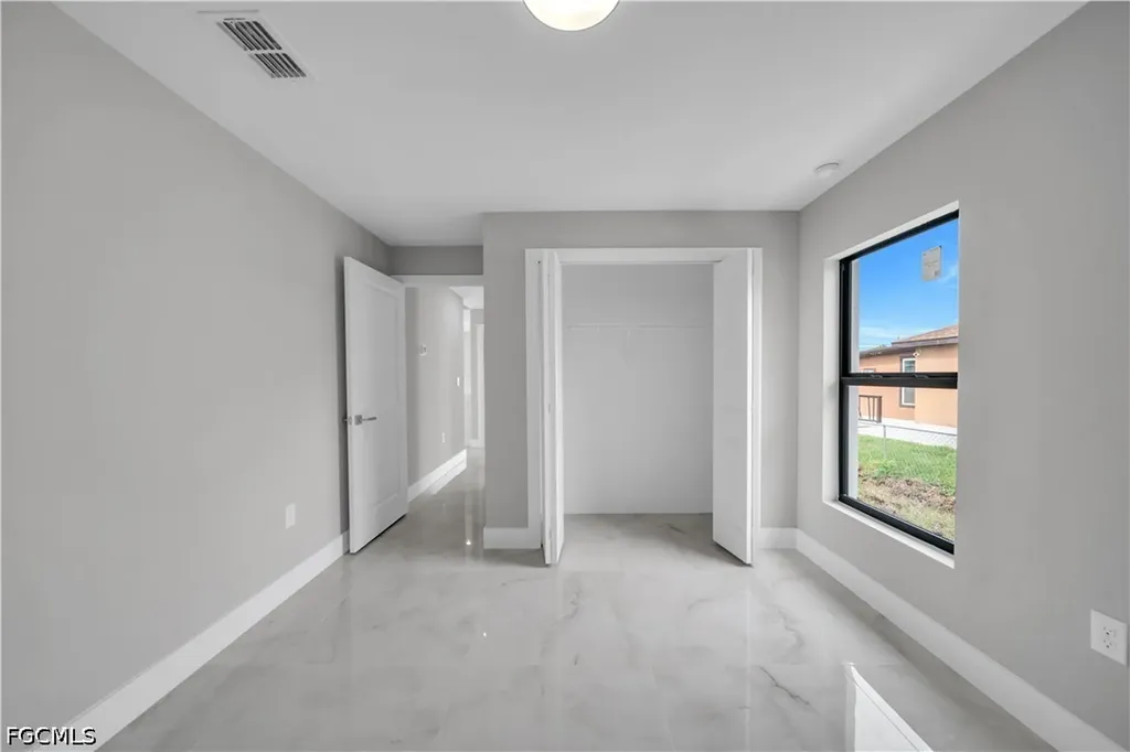 2507 39th Street SW Lehigh Acres FL 33976