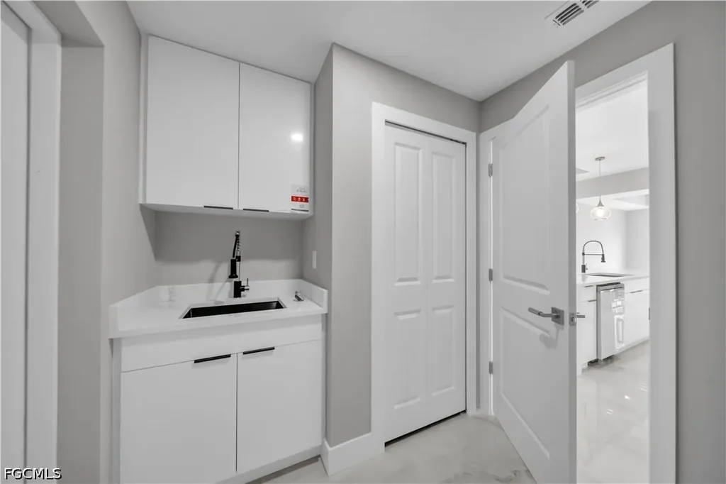 2507 39th Street SW Lehigh Acres FL 33976