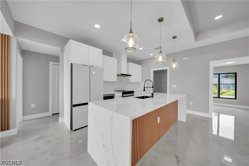2507 39th Street SW Lehigh Acres FL 33976