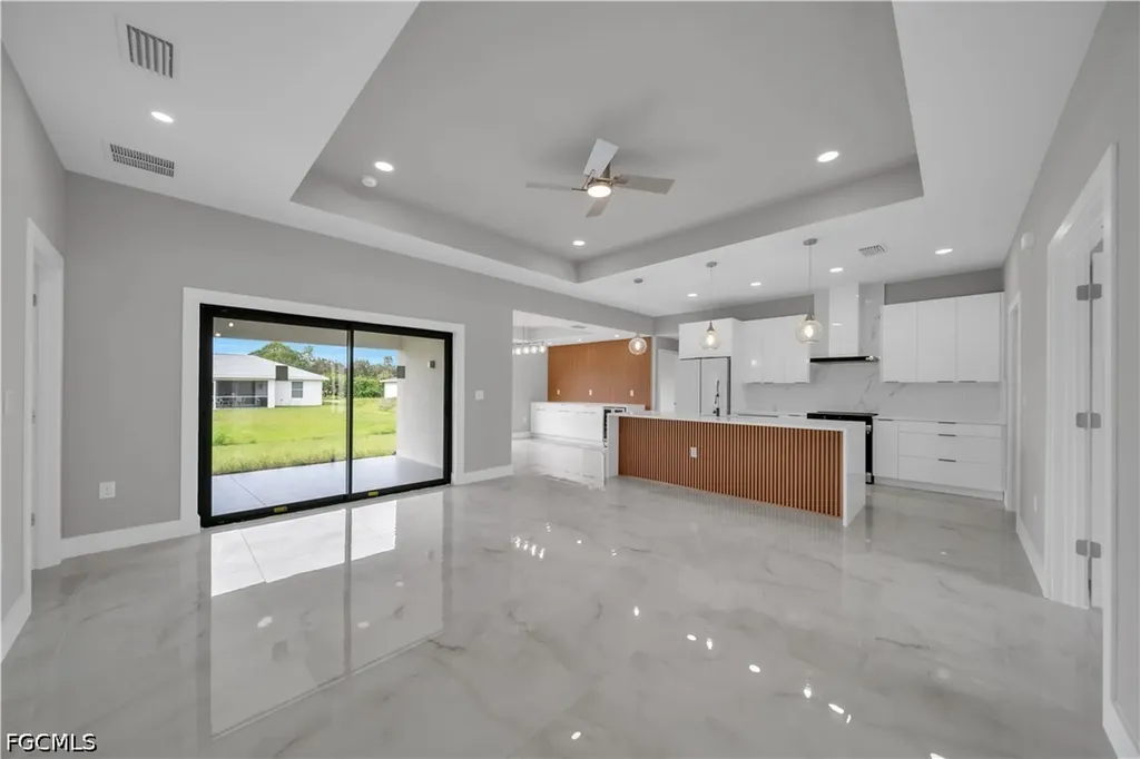 2507 39th Street SW Lehigh Acres FL 33976