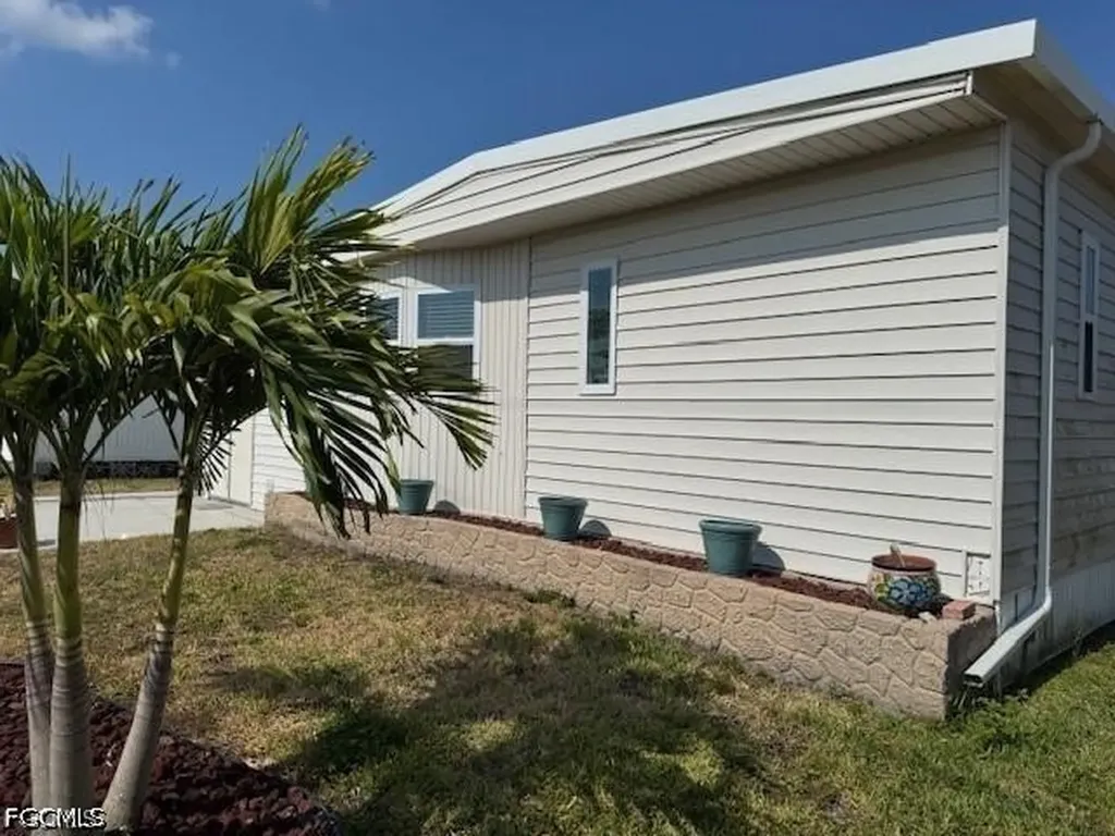14502 Nathan Hale Lane North Fort Myers FL 33917