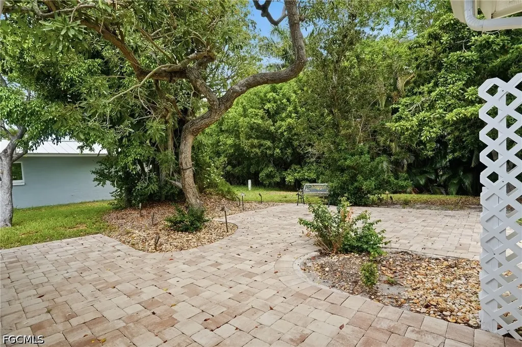 1431 Dubonnet Court Fort Myers FL 33919